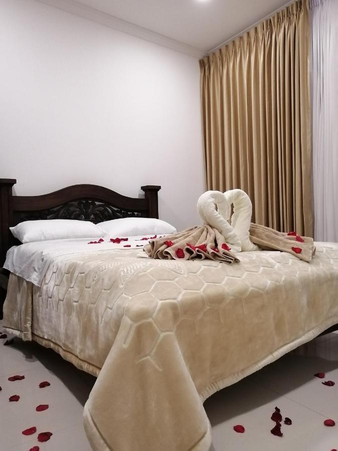 Hotel El Monarca Tunja Exteriör bild